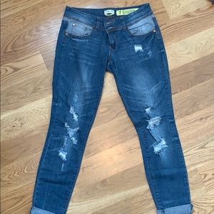 Cropped distressed jeans size 7